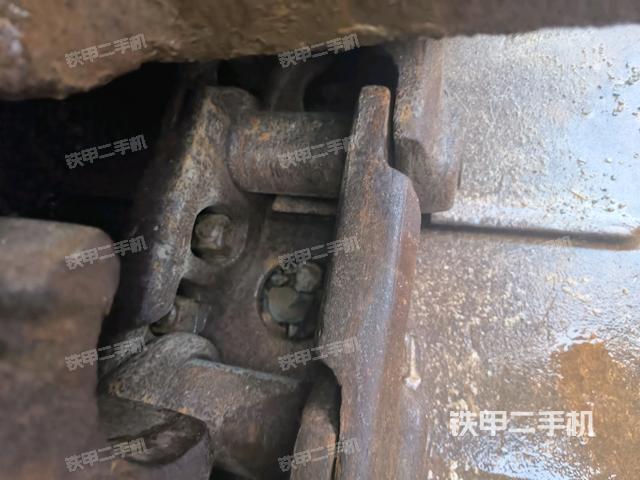 右驅(qū)動(dòng)輪（行走機(jī)構(gòu)）