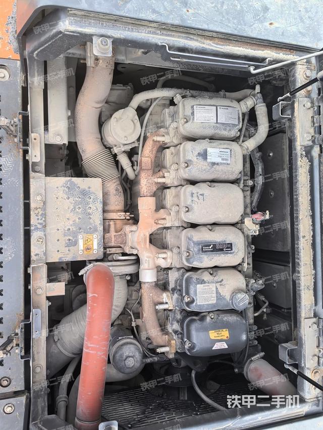 發(fā)動(dòng)機(jī)整體俯視（整機(jī)外觀）