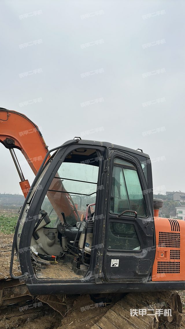 駕駛室整體（整機(jī)外觀）