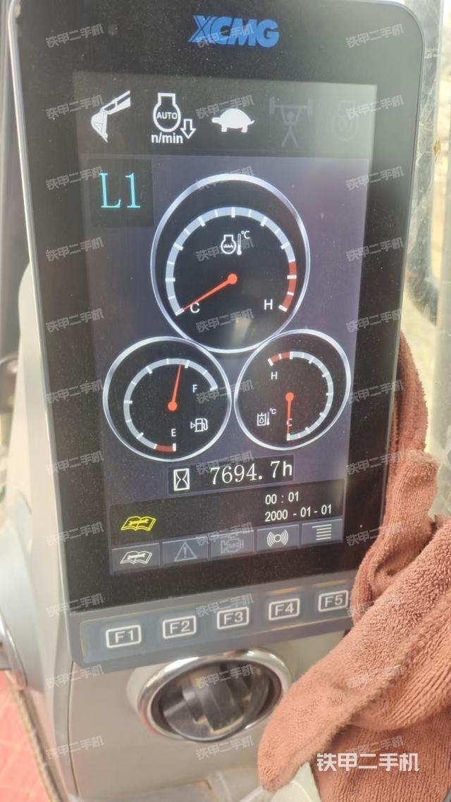 駕駛室整體（整機(jī)外觀）