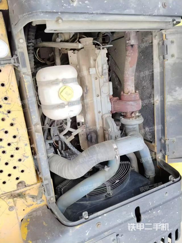 發(fā)動(dòng)機(jī)整體俯視（整機(jī)外觀）