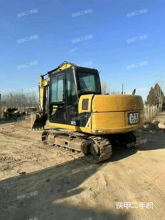 整機(jī)右后45°(整機(jī)外觀) 整機(jī)右后45°(整機(jī)外觀)