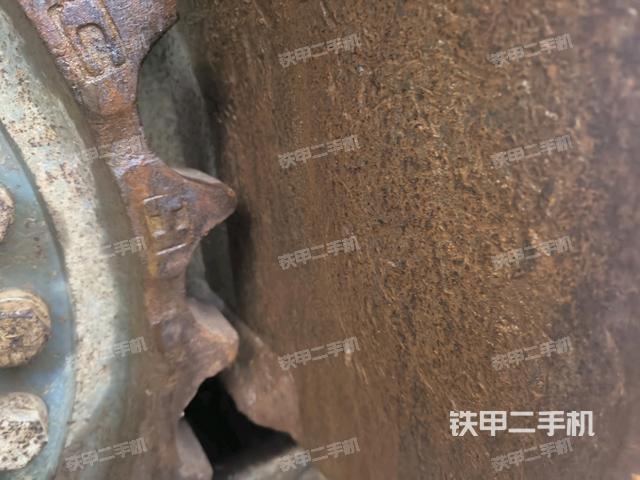 左導(dǎo)向輪（行走機(jī)構(gòu)）