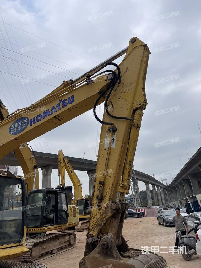 小臂整體左后（工作和回轉(zhuǎn)裝置）