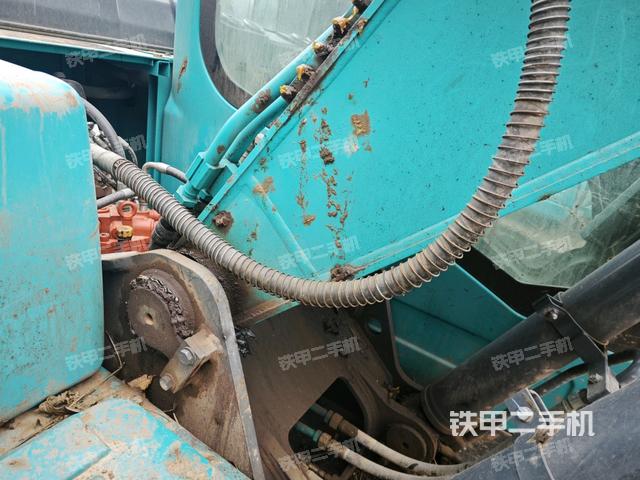 大臂根部?斜視(工作和回轉(zhuǎn)裝置) 大臂根部?斜視(工作和回轉(zhuǎn)裝置)