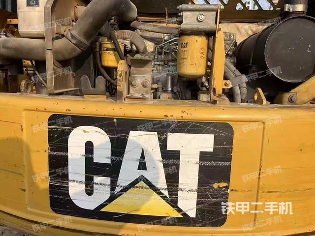 發(fā)動(dòng)機(jī)整體俯視(整機(jī)外觀) 發(fā)動(dòng)機(jī)整體俯視(整機(jī)外觀)