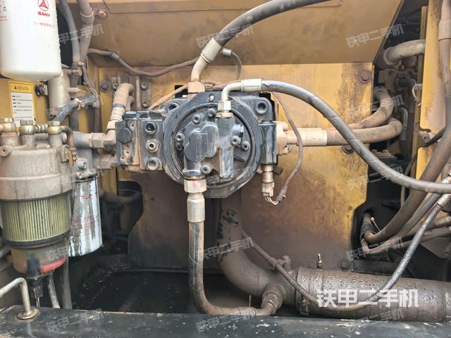 液壓泵室(大件艙室) 液壓泵室(大件艙室)