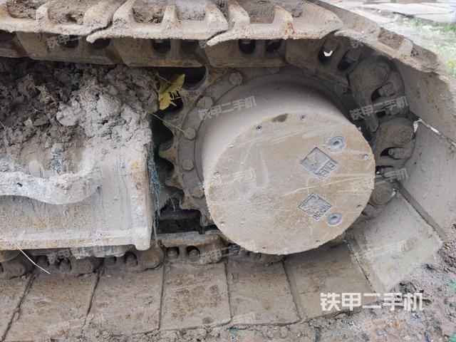 左驅(qū)動(dòng)輪（行走機(jī)構(gòu)）