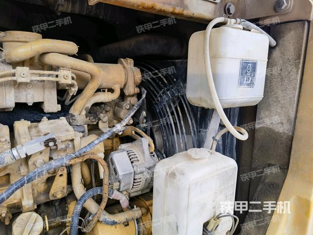 卡特彼勒307E2小型液压挖掘机的设备实拍-第29张实拍照片