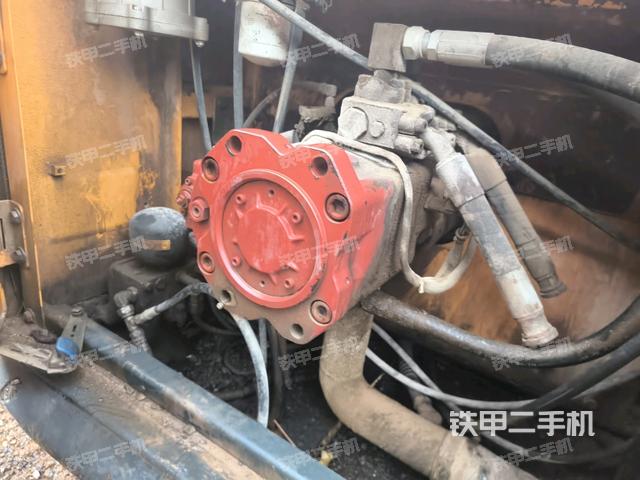 液壓泵斜45?左（大件艙室）