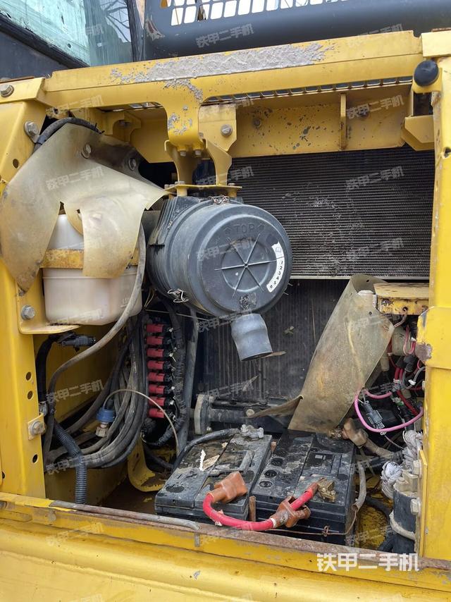 散熱器正面（大件艙室）