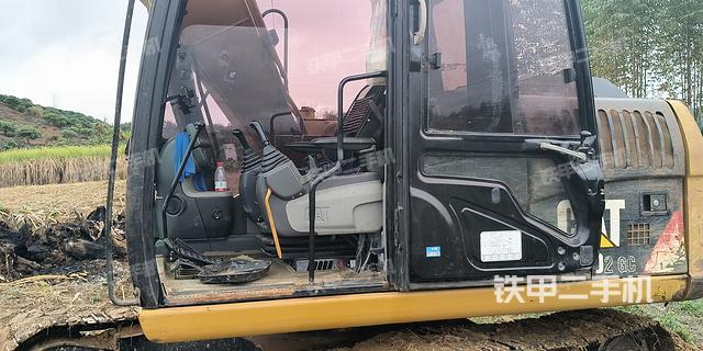 驾驶室整体（整机外观）