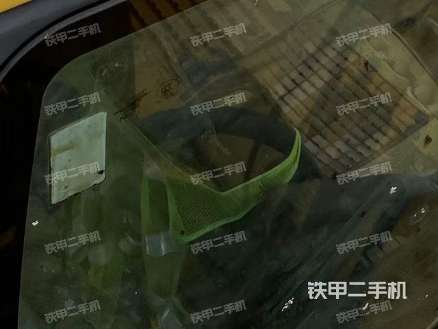 后窗玻璃角標(biāo)（駕駛室部分）