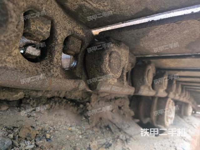 左側(cè)履帶整體?（行走機(jī)構(gòu)）