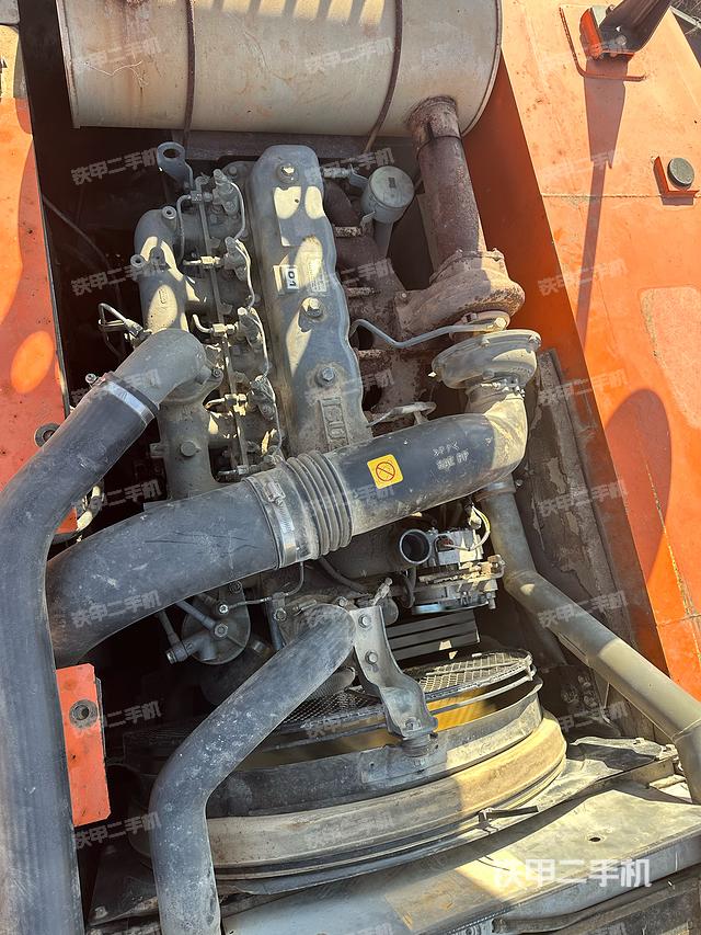 發(fā)動(dòng)機(jī)整體俯視(整機(jī)外觀) 發(fā)動(dòng)機(jī)整體俯視(整機(jī)外觀)