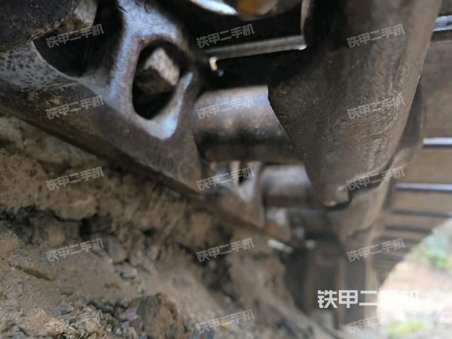 左驅(qū)動(dòng)輪（行走機(jī)構(gòu)）