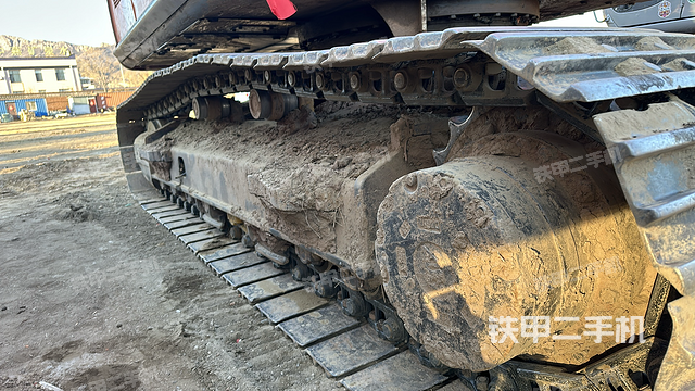 单侧履带整体（整机外观）