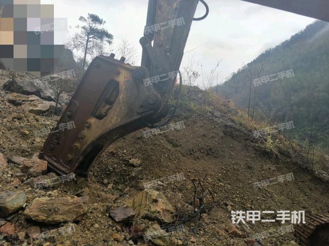 鏟斗右后整體（工作和回轉(zhuǎn)裝置）