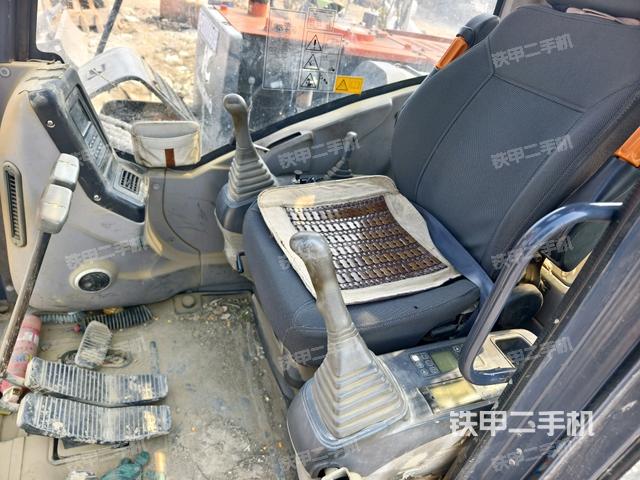 座椅后部（駕駛室部分）