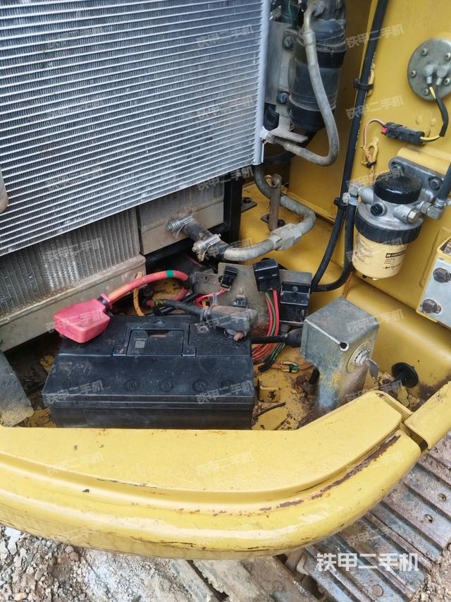 電瓶(大件艙室) 電瓶(大件艙室)