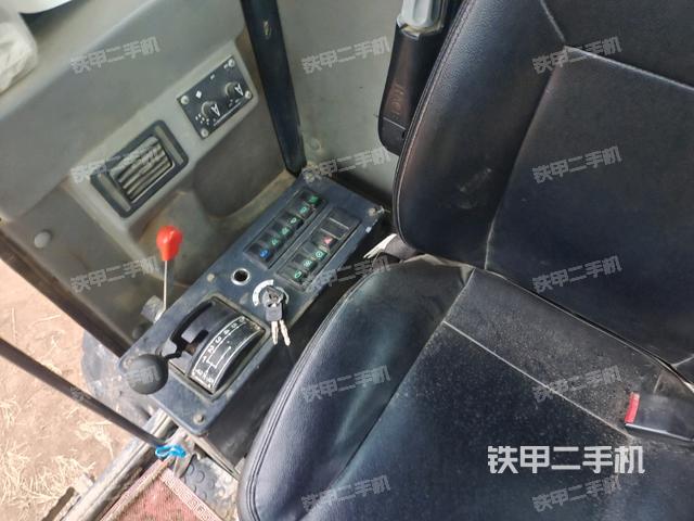 儀表盤(駕駛室/操作室) 儀表盤(駕駛室/操作室)