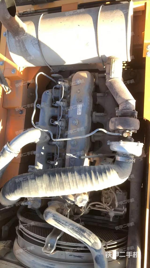 發(fā)動機(jī)整體俯視(整機(jī)外觀) 發(fā)動機(jī)整體俯視(整機(jī)外觀)