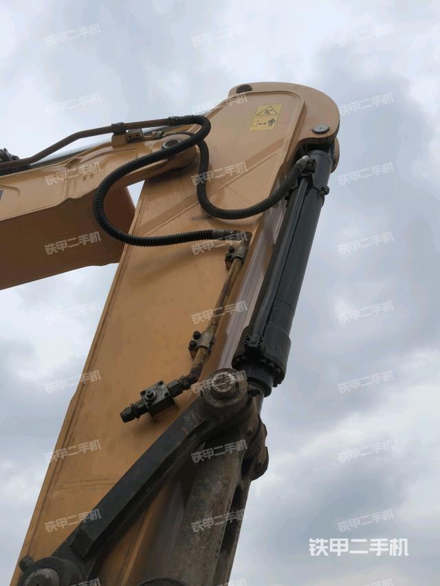 小臂整體左后（工作和回轉(zhuǎn)裝置）