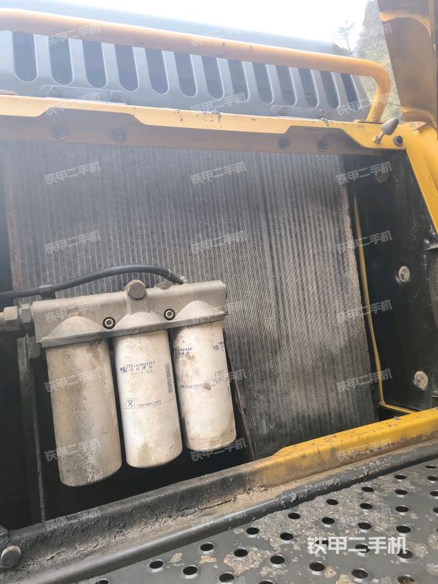 散熱器正面（大件艙室）