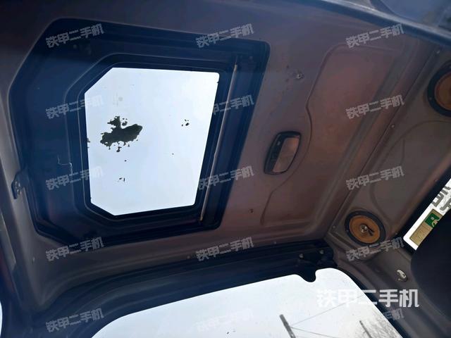 頂棚整體（駕駛室部分）