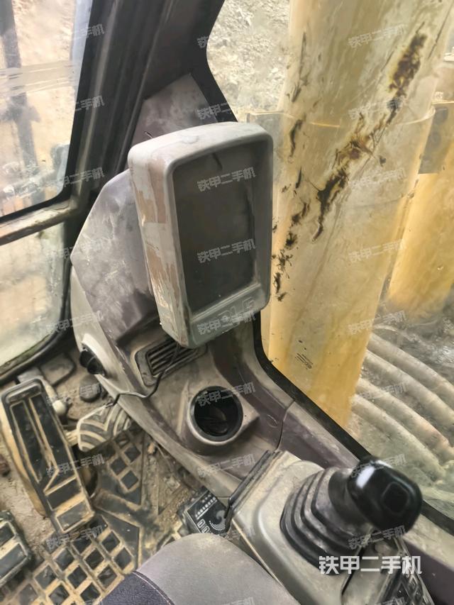 座椅后部（駕駛室部分）