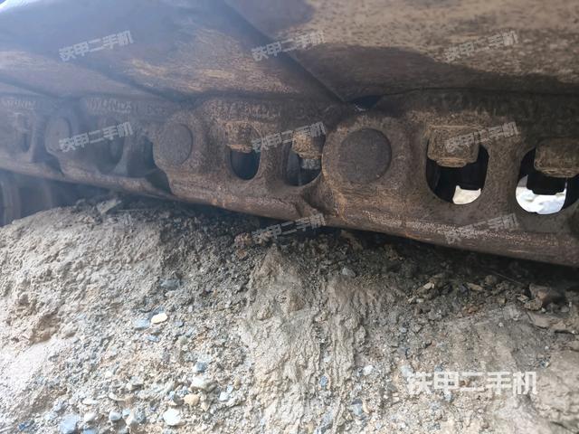 左驅(qū)動(dòng)輪（行走機(jī)構(gòu)）