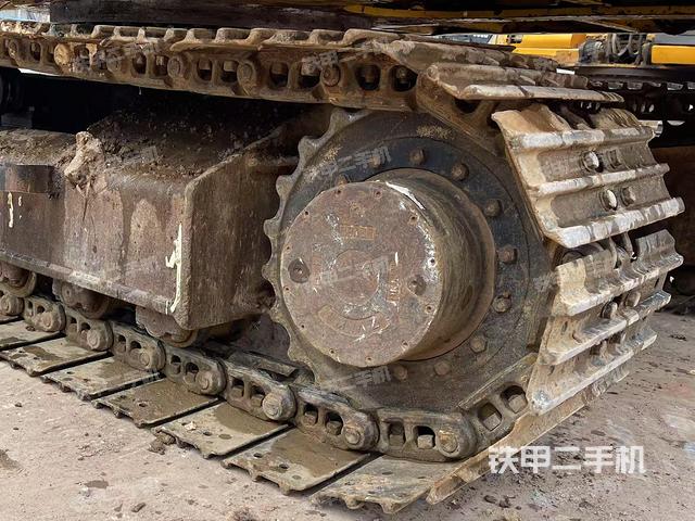 左驅(qū)動(dòng)輪（行走機(jī)構(gòu)）