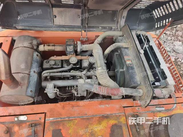 發(fā)動(dòng)機(jī)整體俯視（整機(jī)外觀）