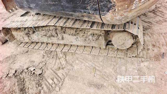 左側(cè)履帶整體?(行走機構(gòu)) 左側(cè)履帶整體?(行走機構(gòu))