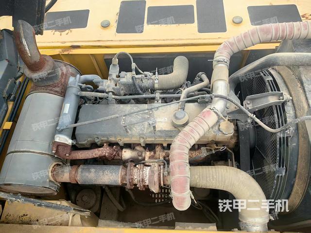發(fā)動(dòng)機(jī)整體俯視(整機(jī)外觀) 發(fā)動(dòng)機(jī)整體俯視(整機(jī)外觀)