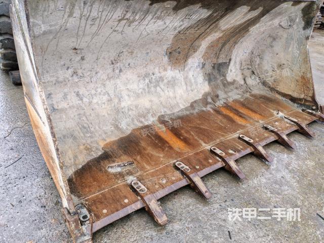 工作裝置整體（整機(jī)外觀及大件）