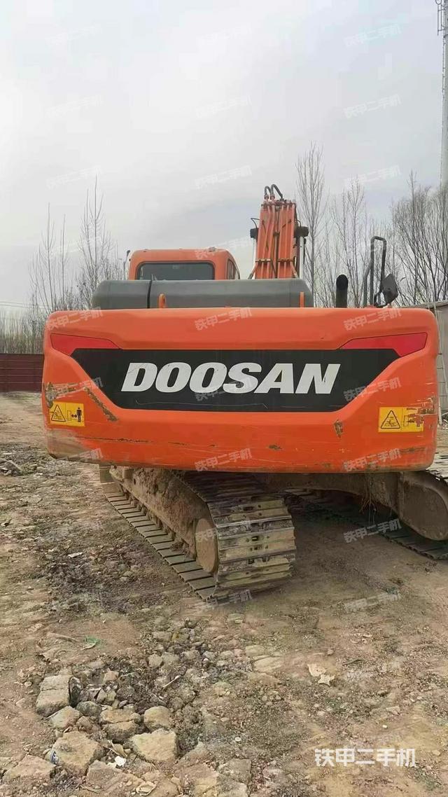 駕駛室頂部（整機(jī)外觀）