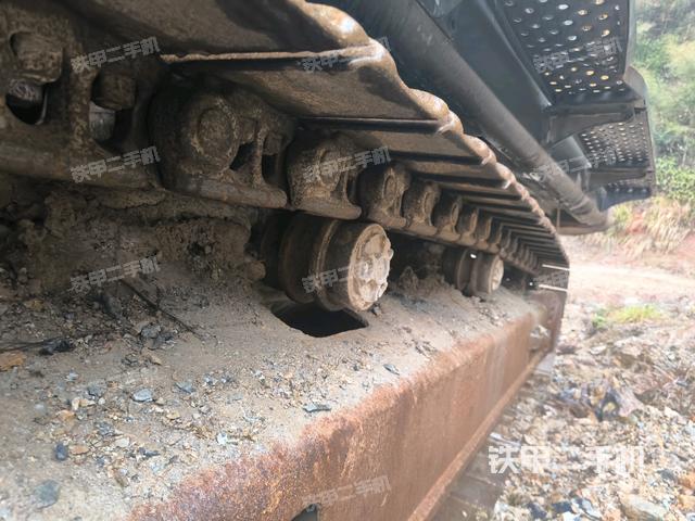 右側(cè)履帶整體（行走機(jī)構(gòu)）