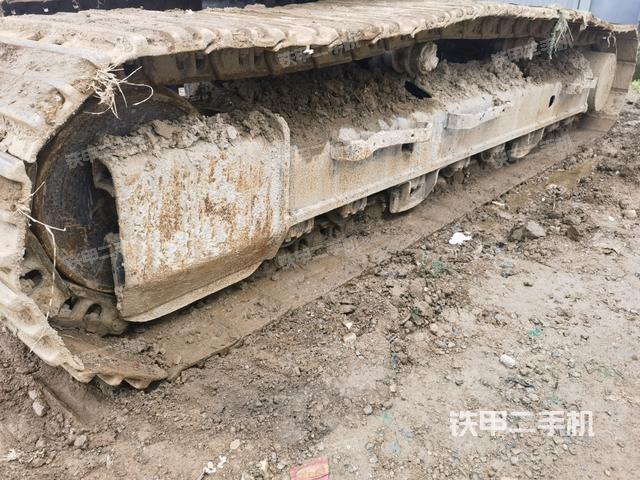 左側(cè)履帶整體?（行走機(jī)構(gòu)）