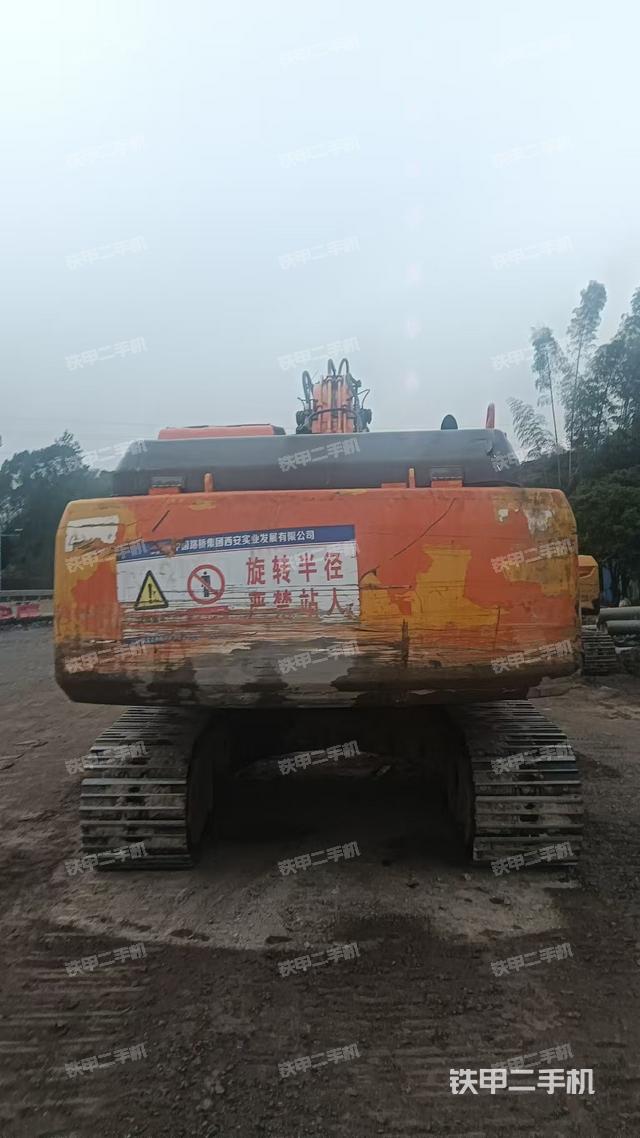 駕駛室整體（整機(jī)外觀）