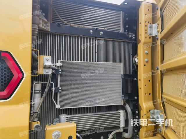 散熱器正面（大件艙室）