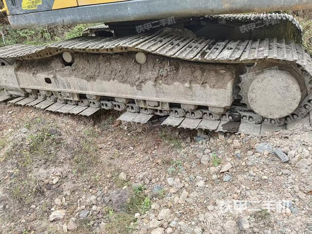 單側(cè)履帶整體（整機(jī)外觀）