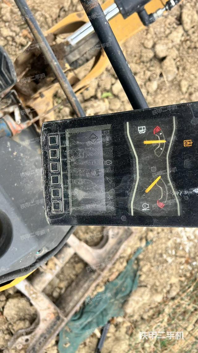 顯示屏?(駕駛室部分) 顯示屏?(駕駛室部分)