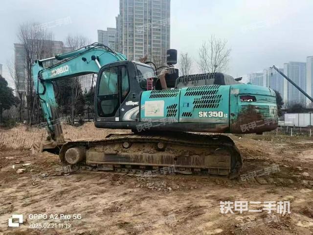 駕駛室整體(整機(jī)外觀) 駕駛室整體(整機(jī)外觀)