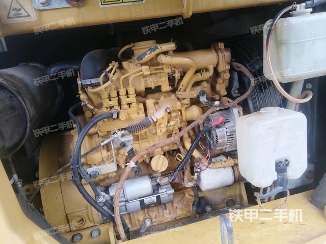 發(fā)動機室(上車部件) 發(fā)動機室(上車部件)