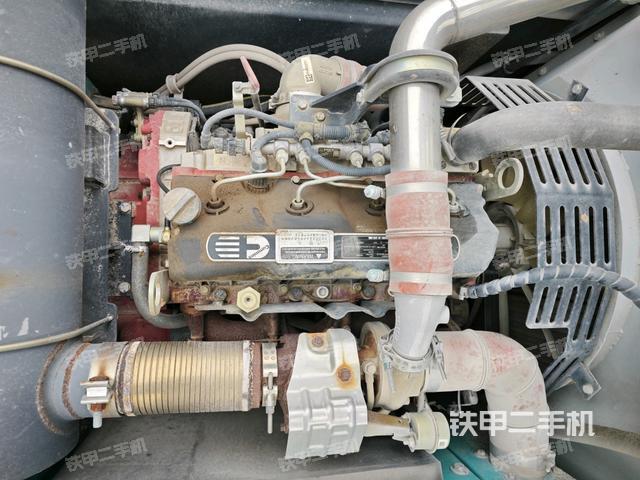 氣門室蓋螺絲特寫(上車部件) 氣門室蓋螺絲特寫(上車部件)