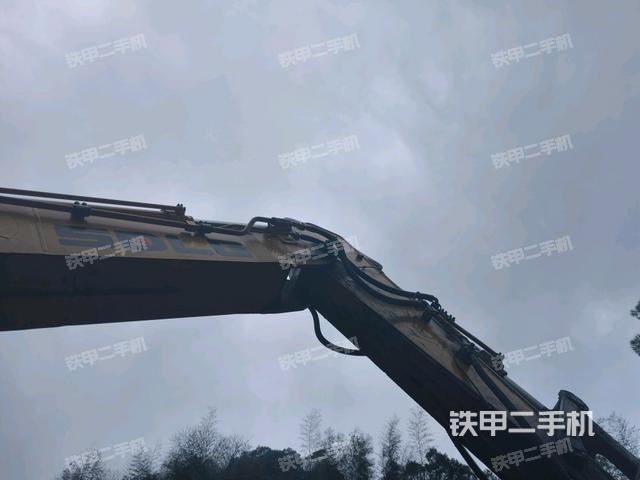 鏟斗右后整體（工作和回轉(zhuǎn)裝置）