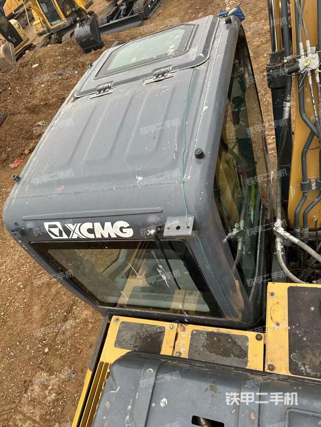 駕駛室頂部（整機(jī)外觀）