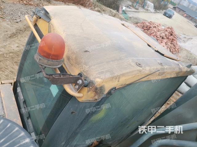 駕駛室頂部俯視（上車部件）