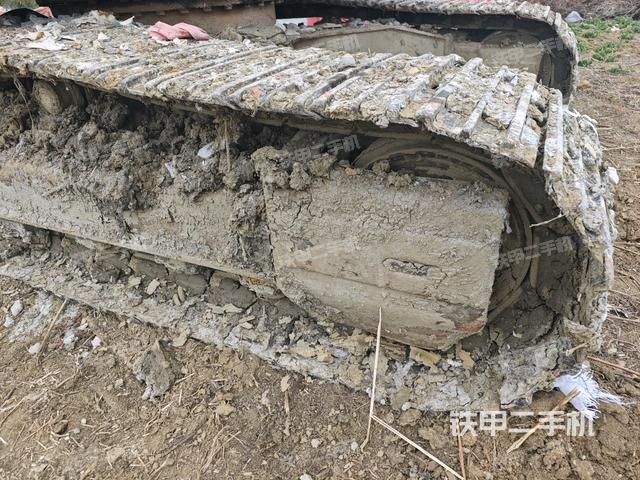 左側(cè)履帶整體?(行走機(jī)構(gòu)) 左側(cè)履帶整體?(行走機(jī)構(gòu))